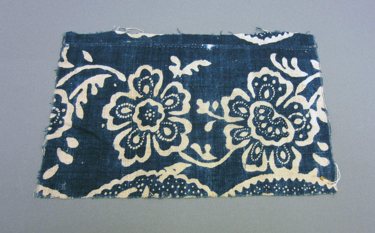 1957.0118.002 textile, printed obverse