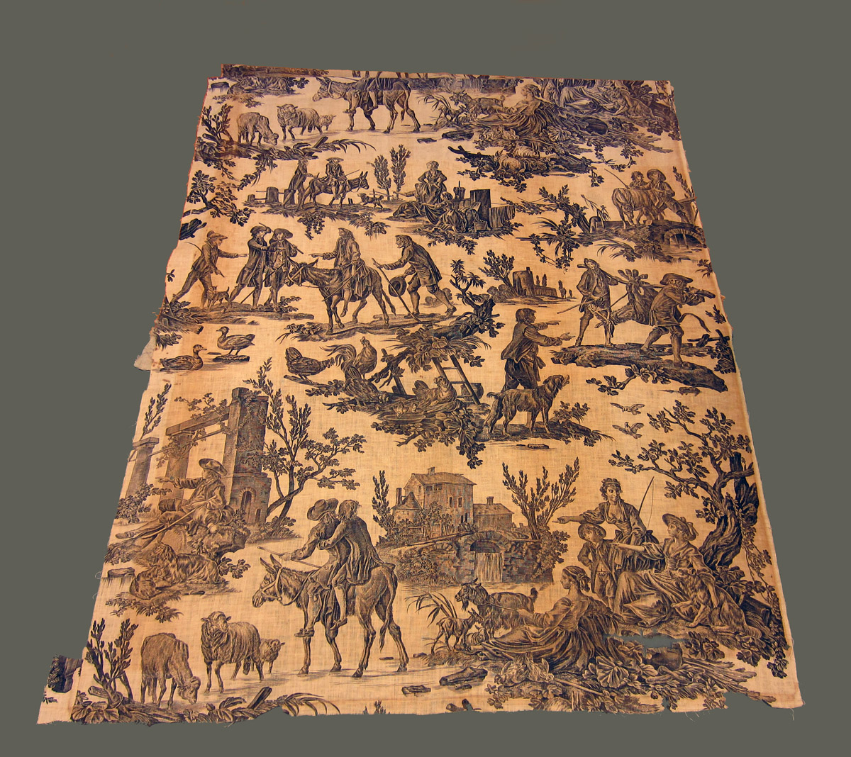 1957.1330.003 textile, printed obverse