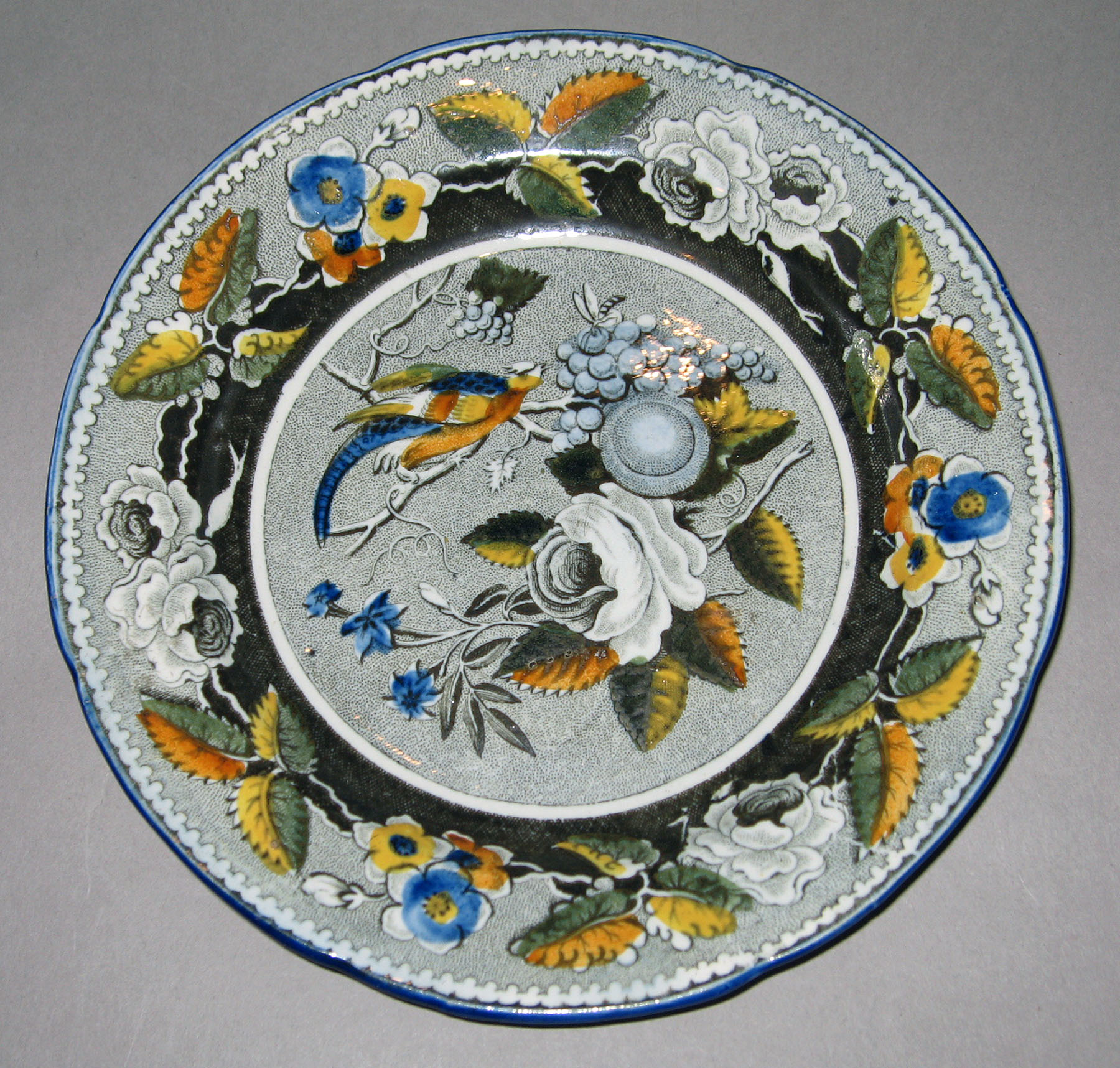 1965.1905 Pearlware plate