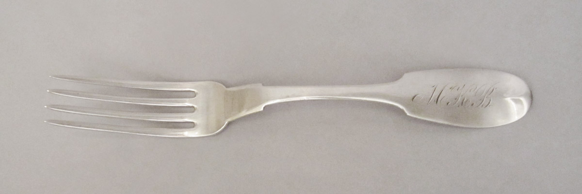 1990.0048.012 Fork, upper surface