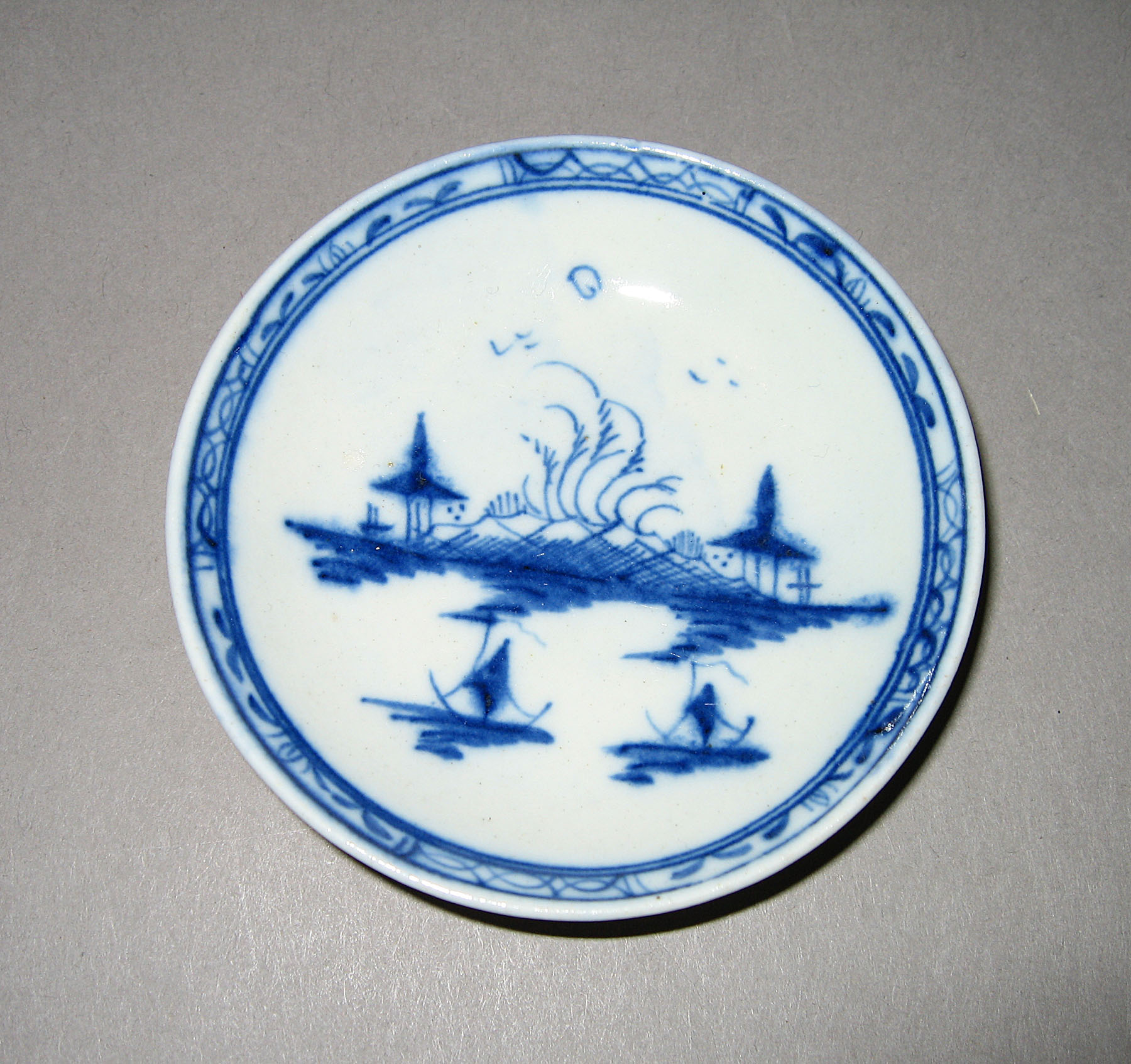 1965.0561.006 Miniature saucer