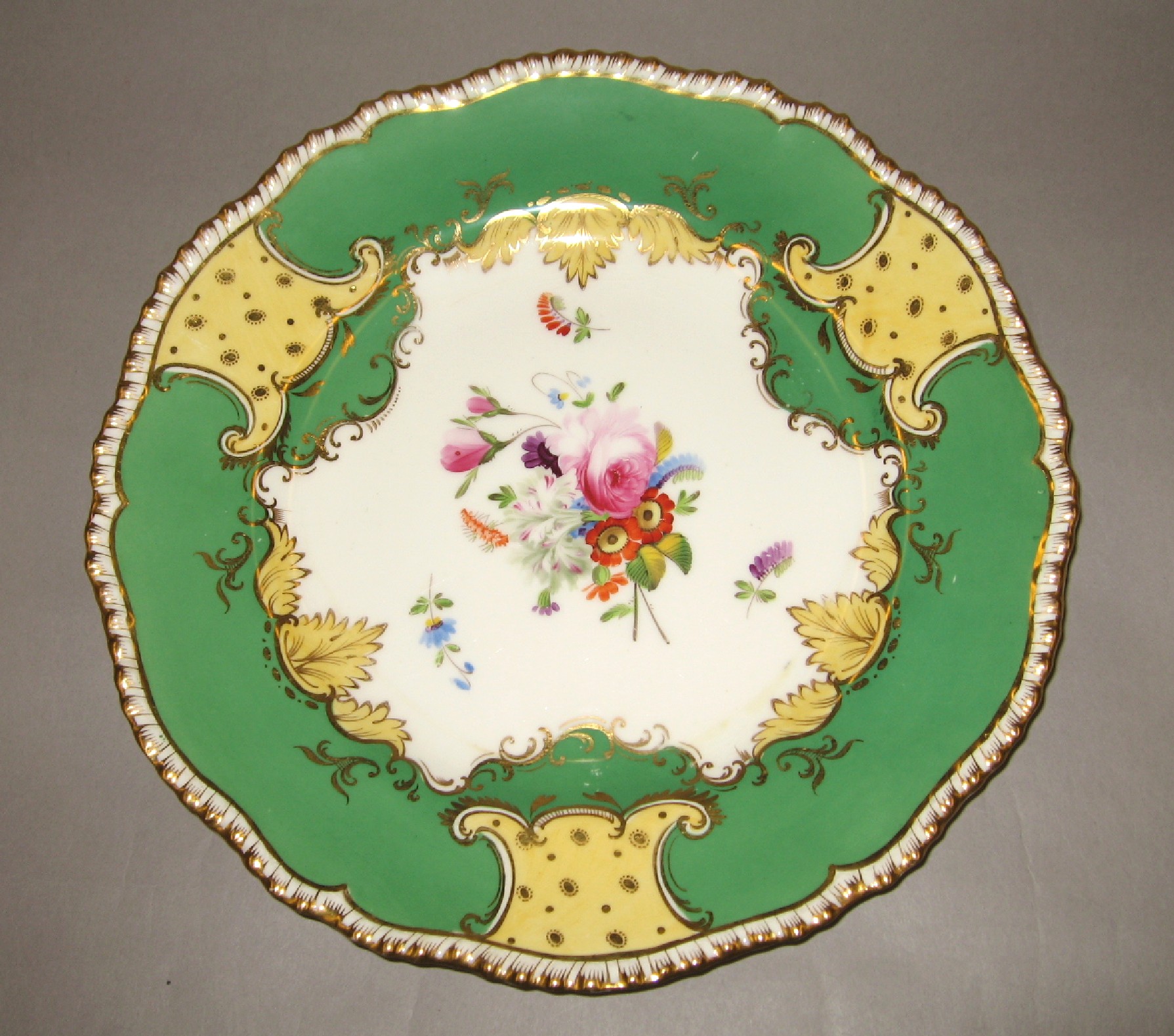 1970.0608 Soft-paste porcelain plate