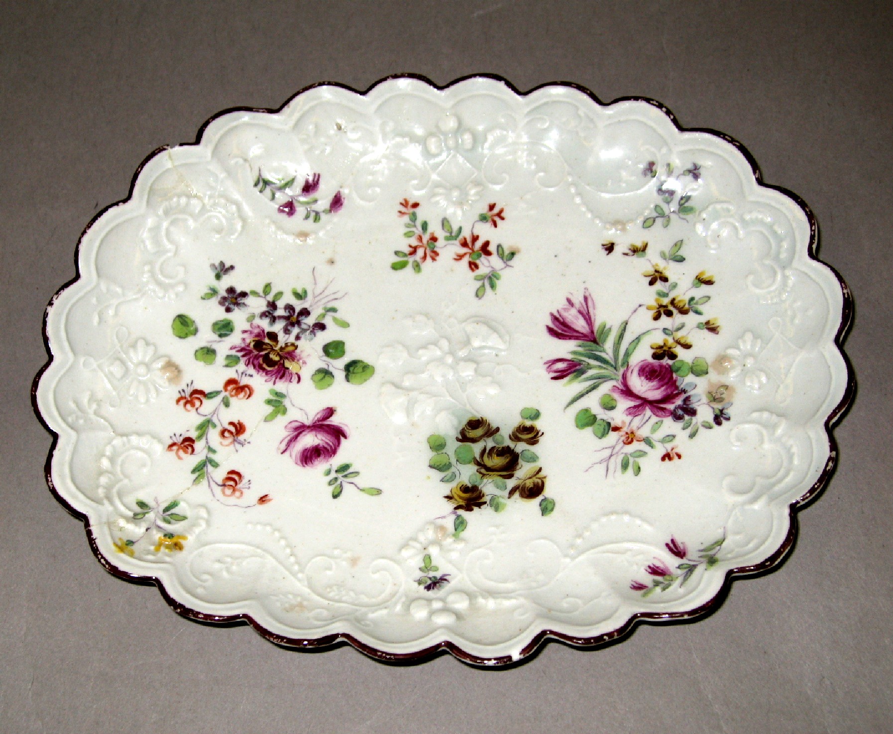 2003.0013.124 Derby soft-paste porcelain dish