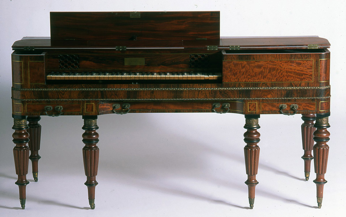 1989.0064 Piano (front view)
