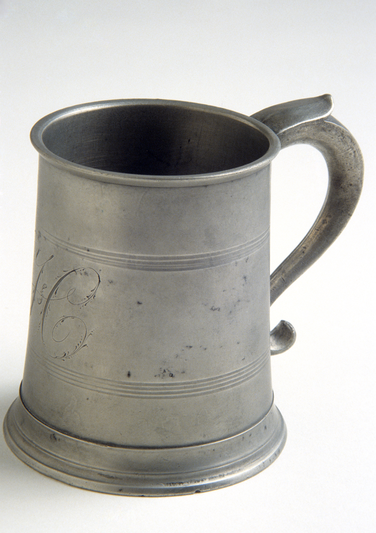 1963.0656 Pewter mug