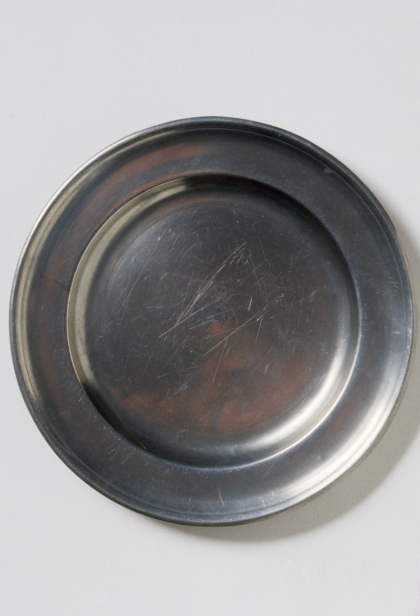 1965.1544 Pewter plate