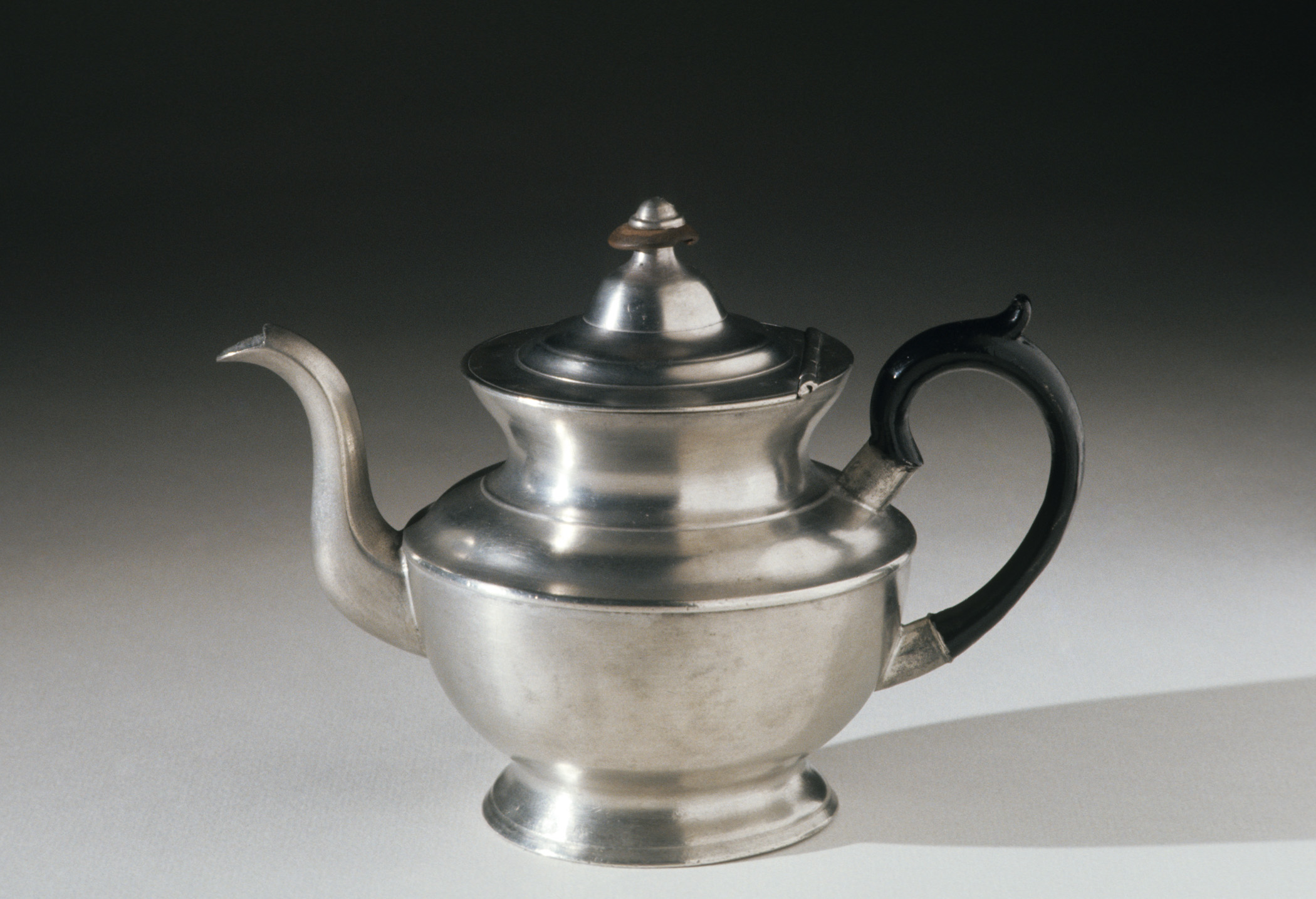 1972.0162 Britannia teapot