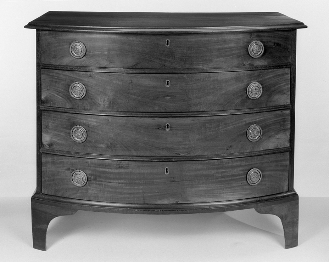1957.0520 Chest of drawers