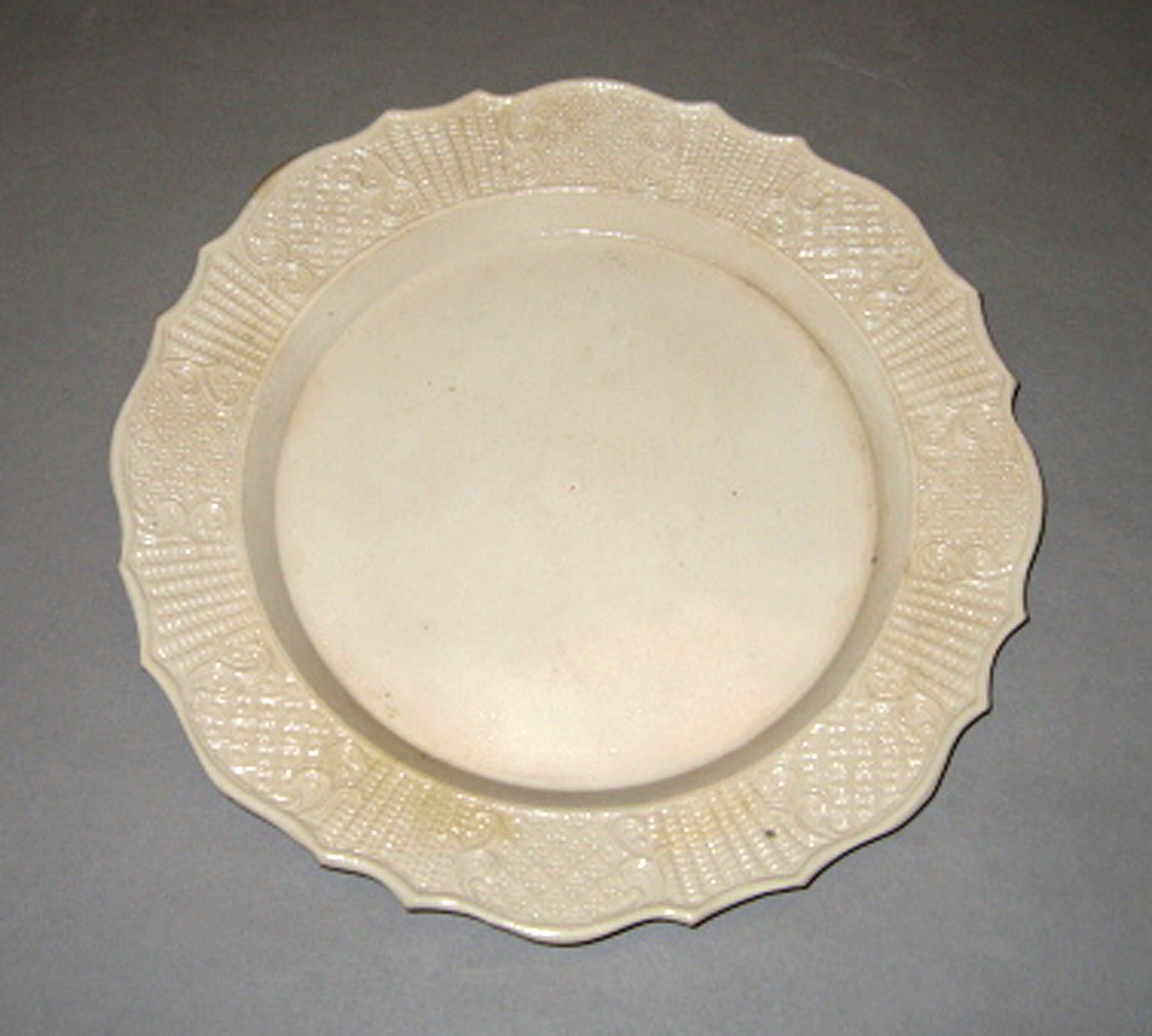 1958.0786 Stoneware plate