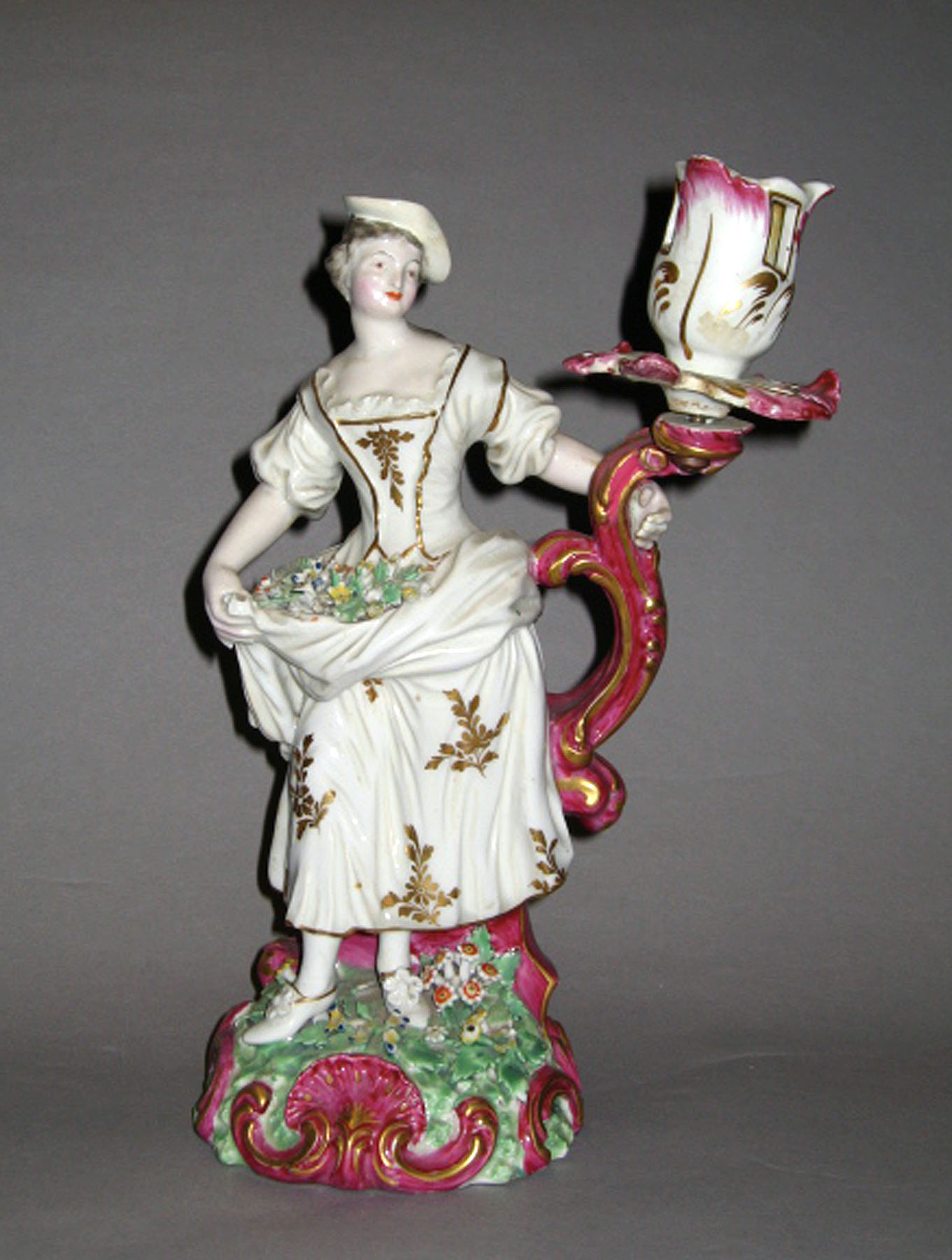 1959.1885.002 Porcelain candlestick figure