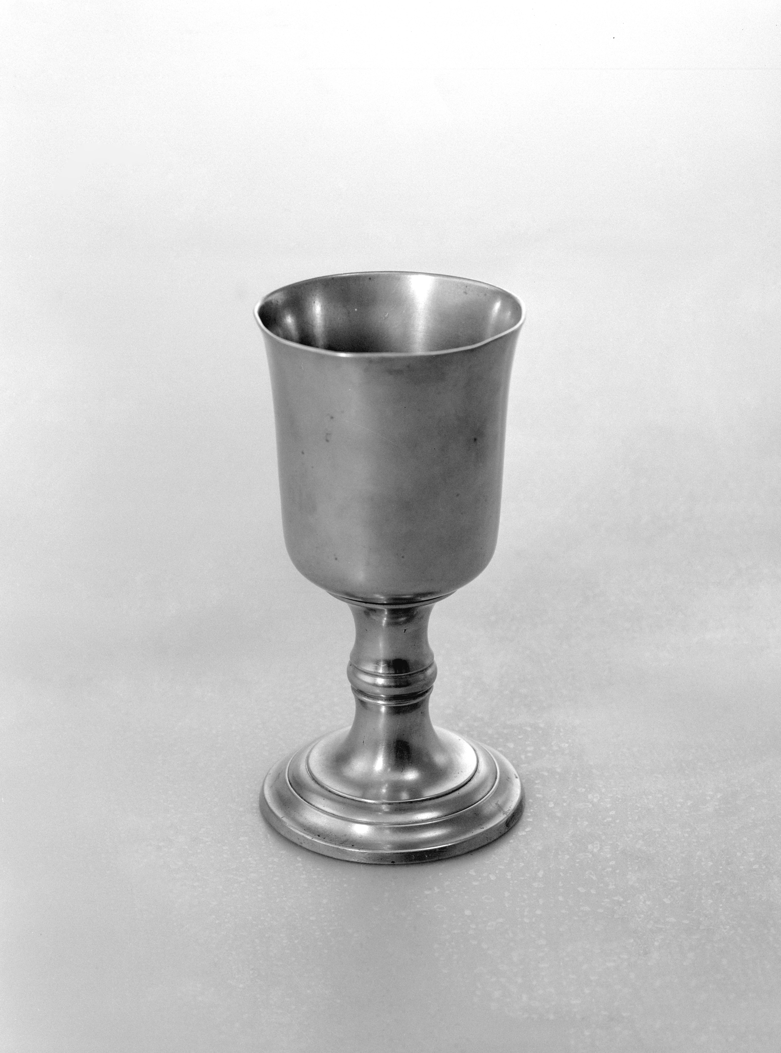 1956.0046.023 Pewter chalice