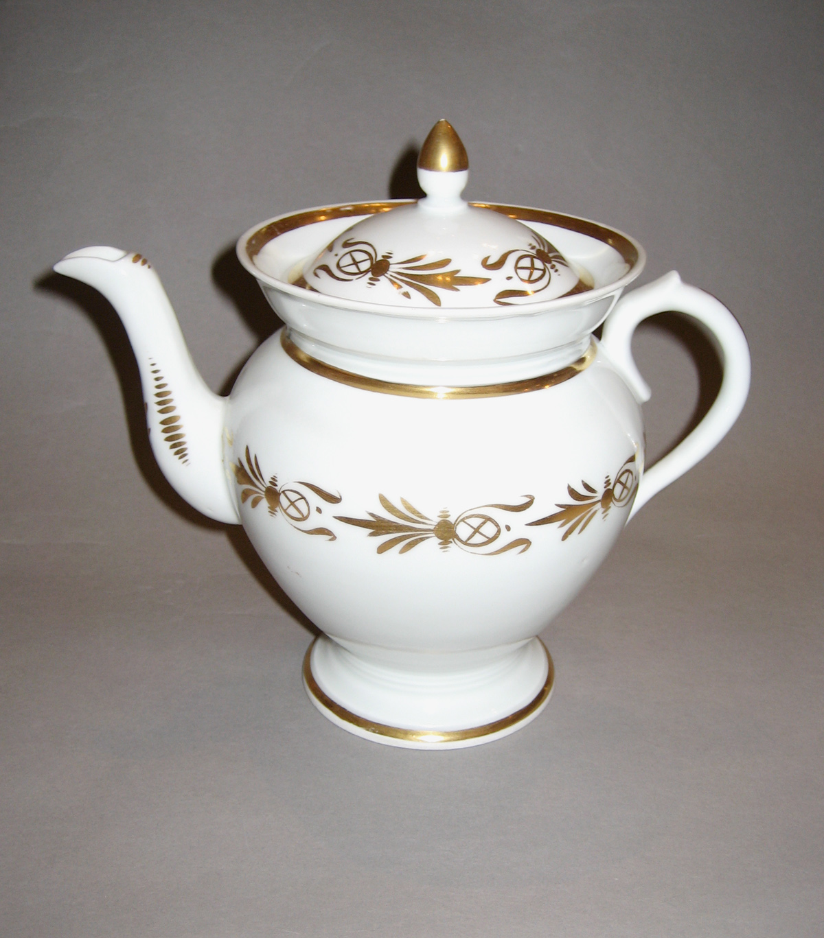 1957.0009.002 Teapot