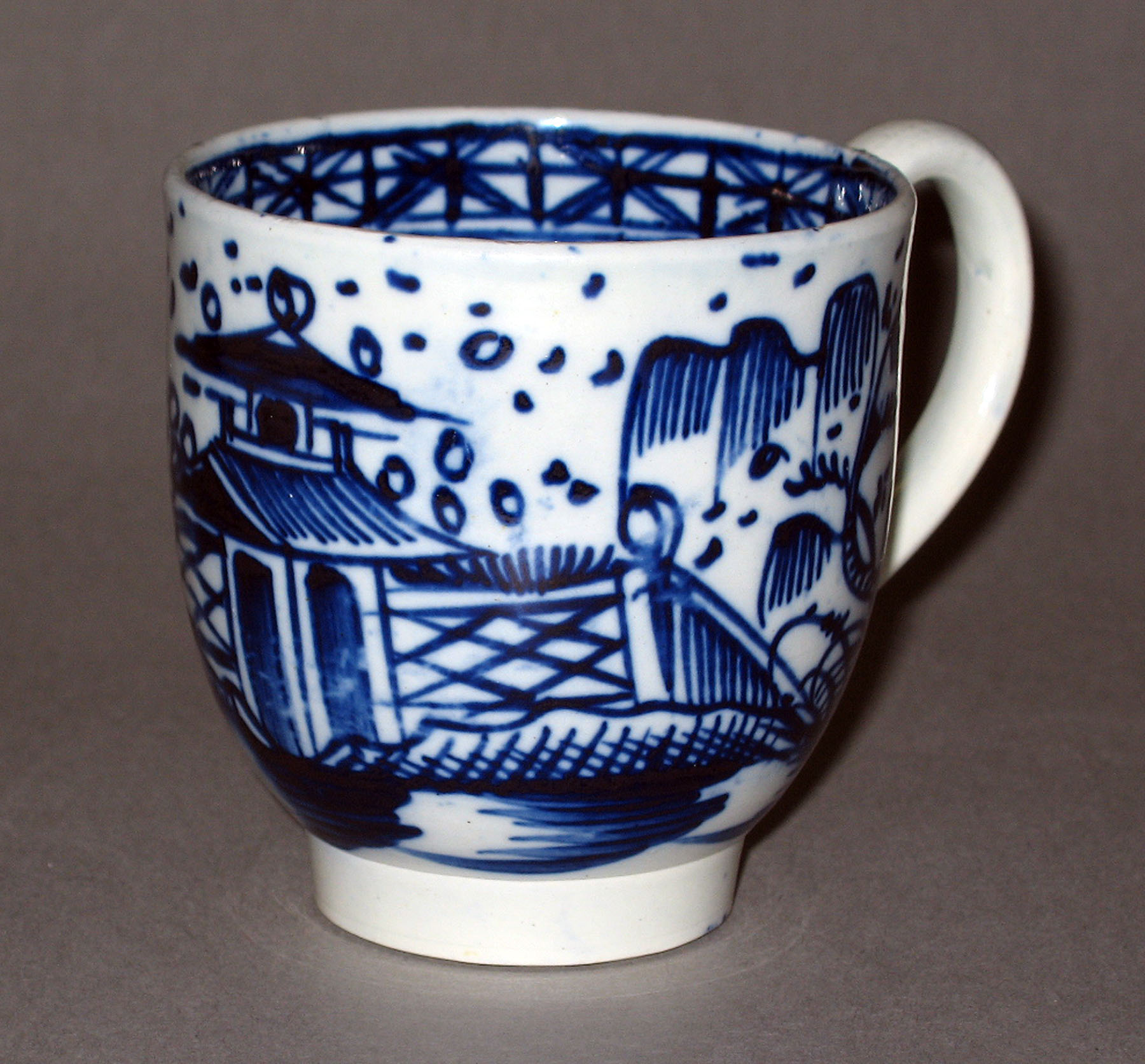 1952.0208.002 Pearlware teacup