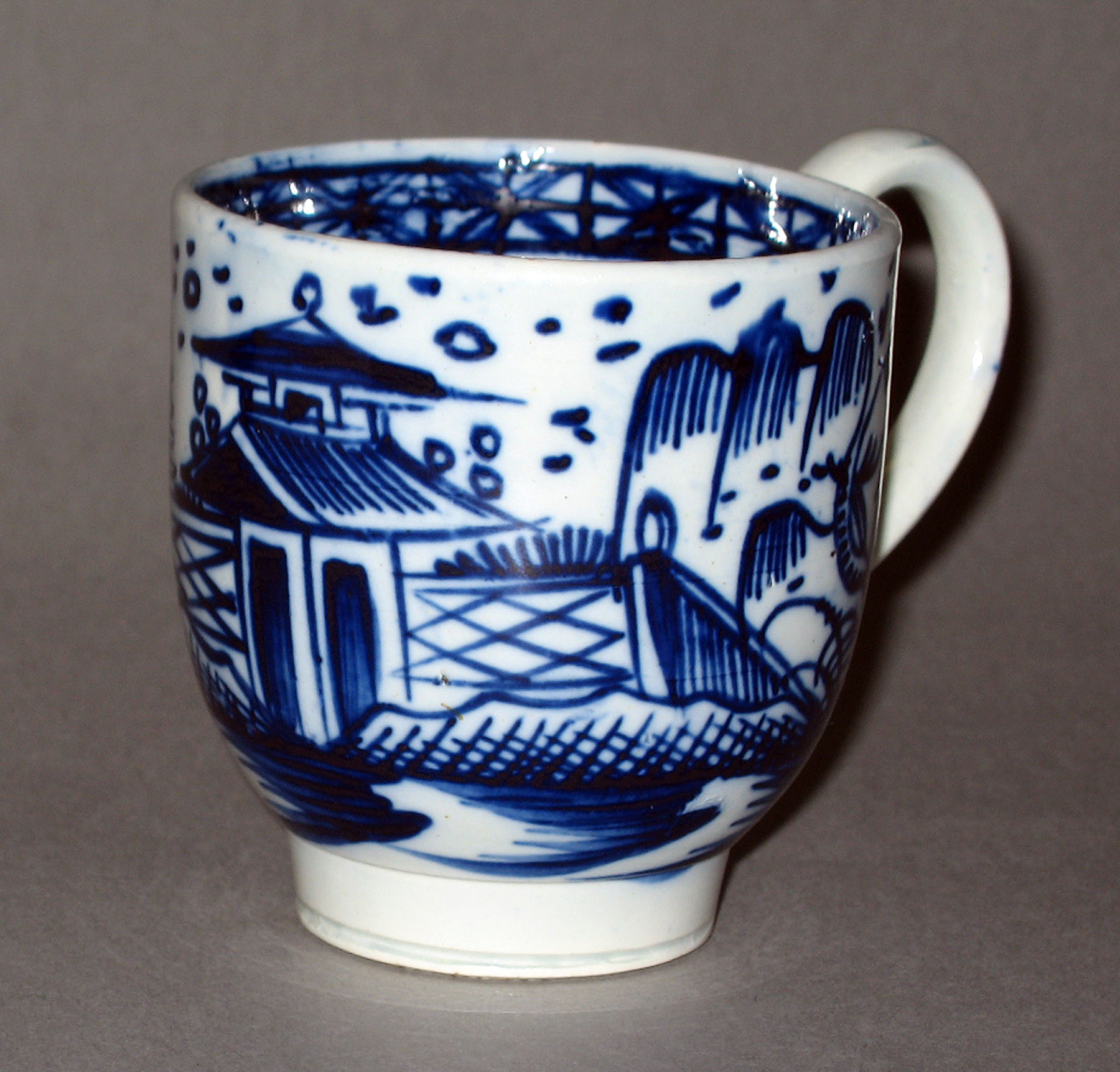 1952.0208.001 Pearlware teacup