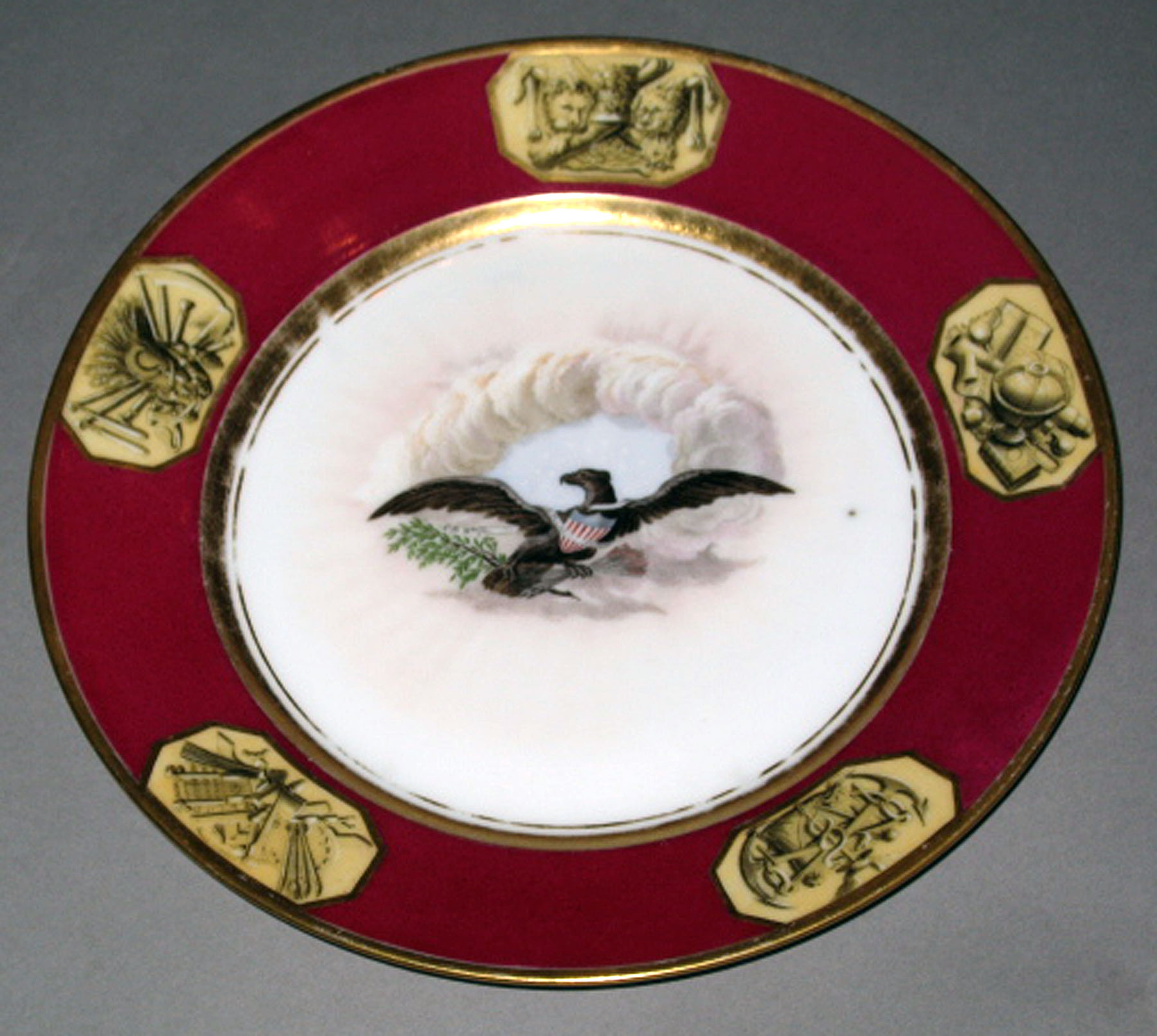 1958.1606.007 Porcelain dessert plate