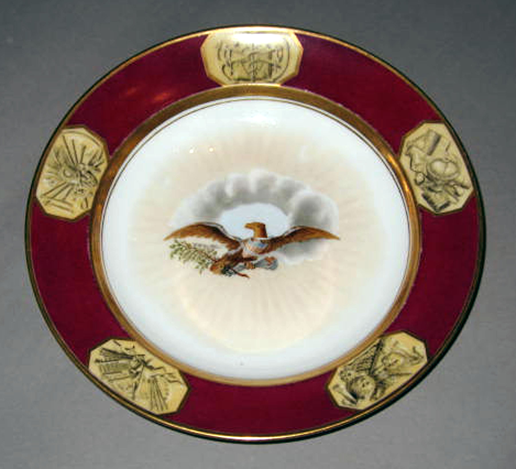 1958.1606.043 Porcelain dessert plate