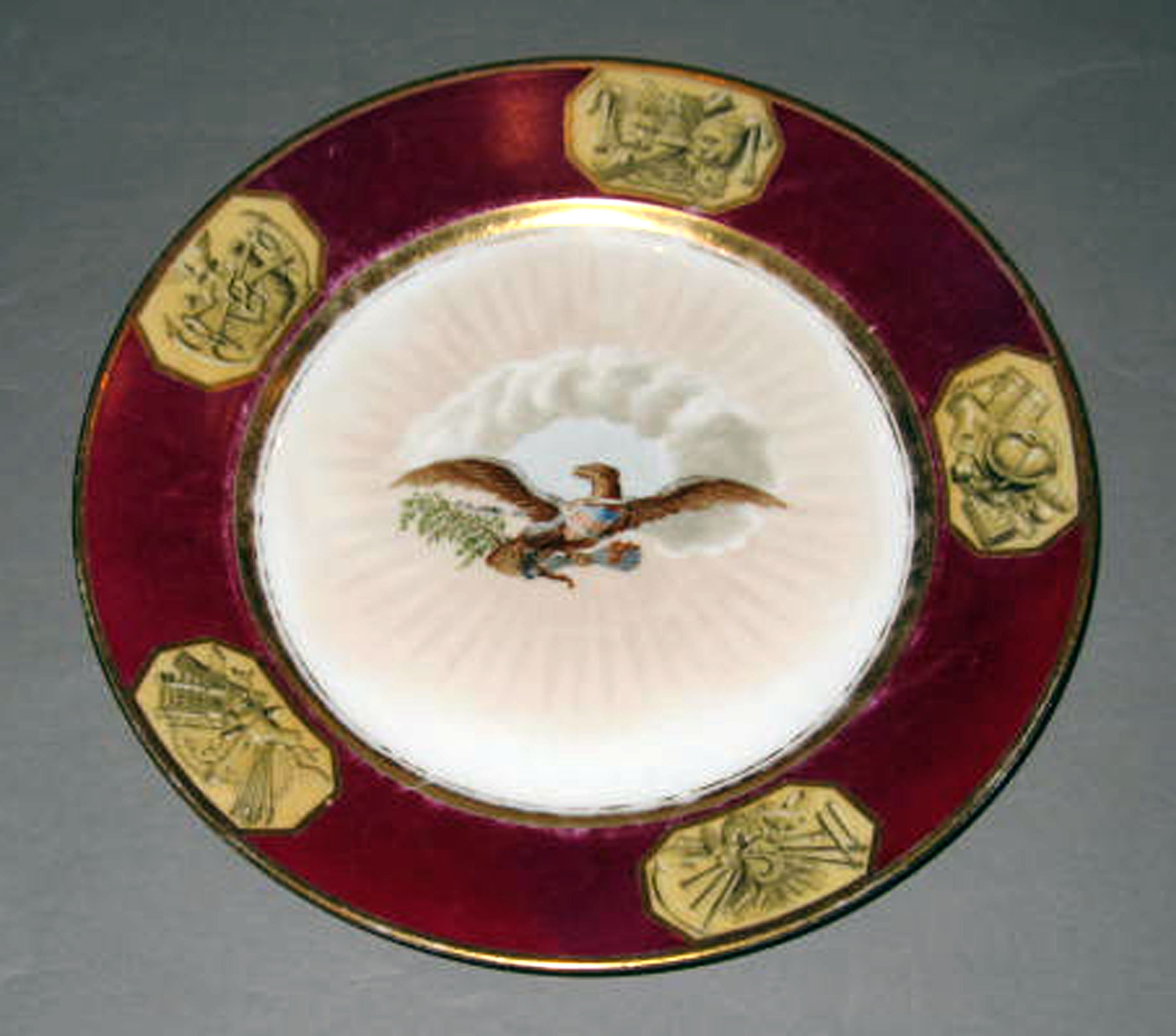 1958.1606.022 Porcelain dessert plate