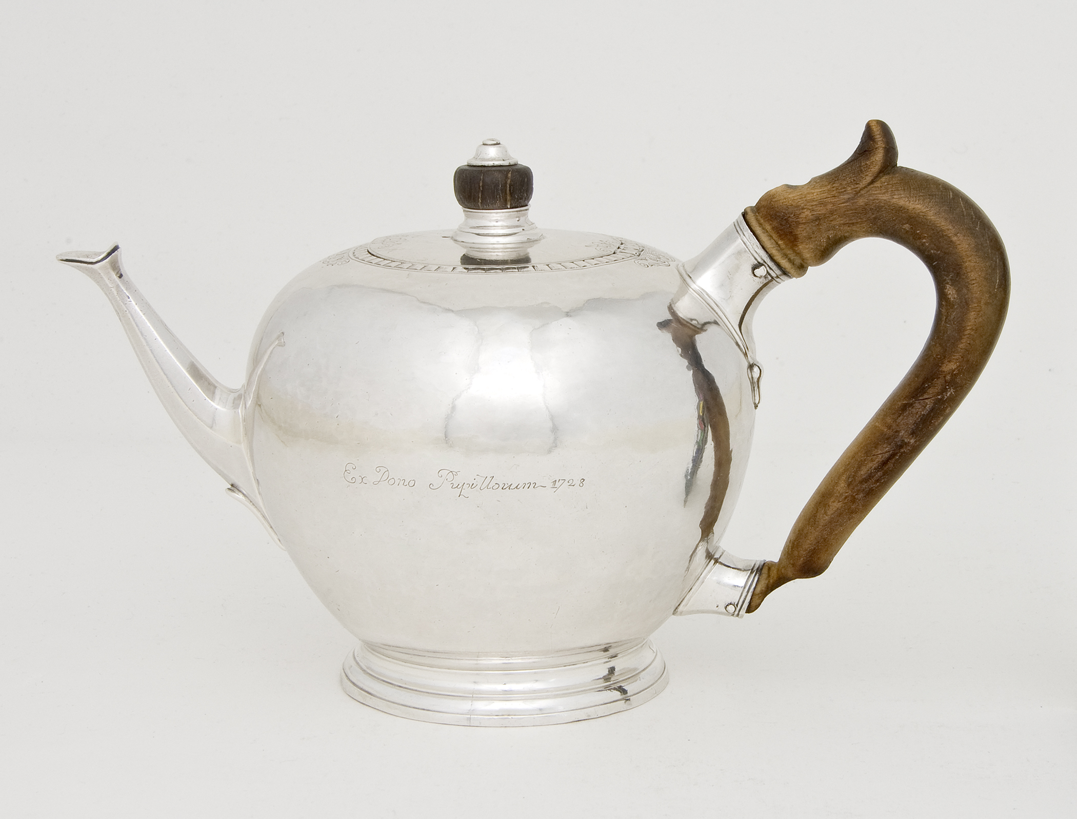 2016.0003 A, B Teapot, view 1, after conservation treatment, cropped