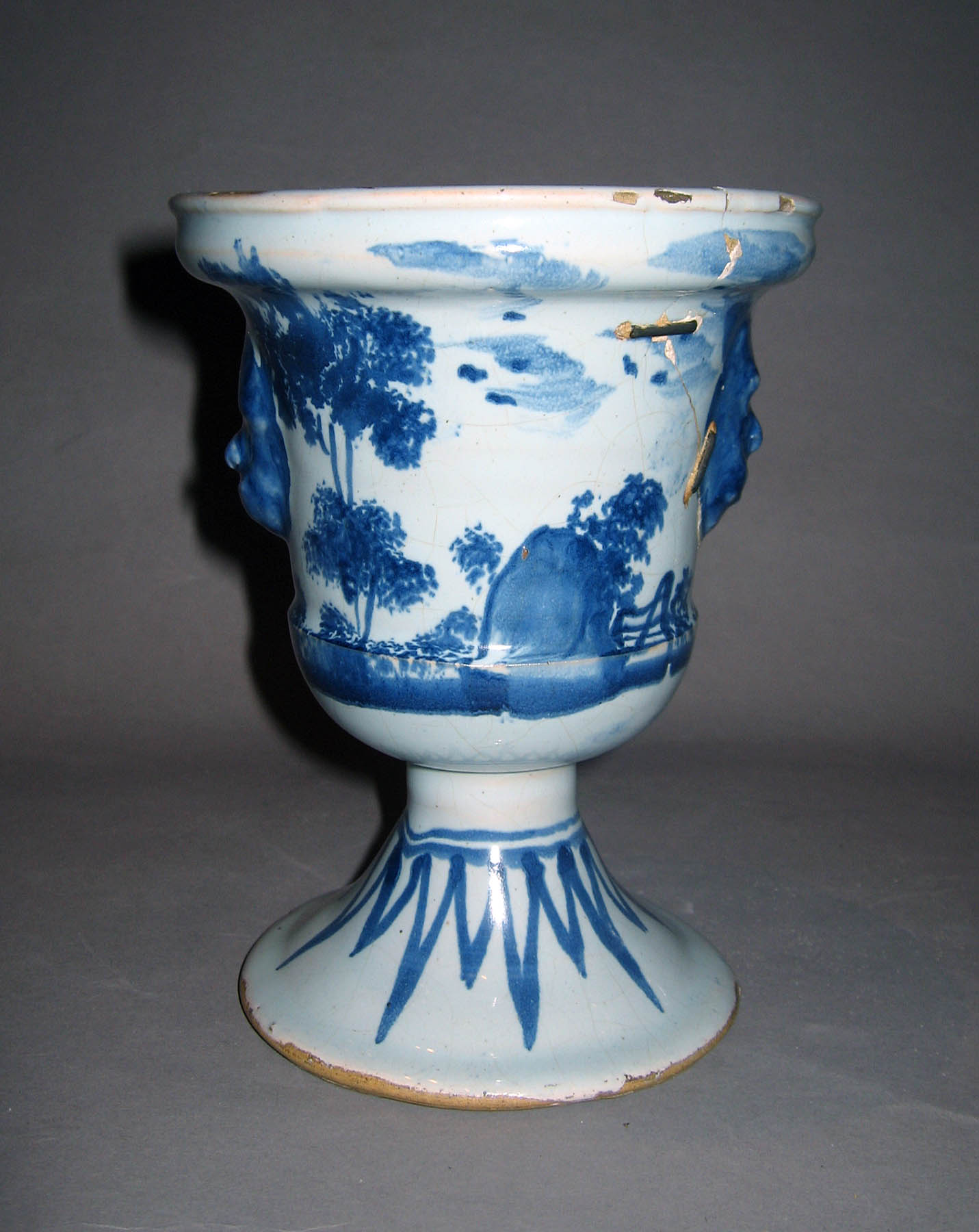 1961.0519.001 Earthenware vase