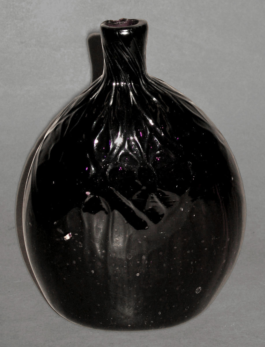 1959.3135 Amethyst glass flask