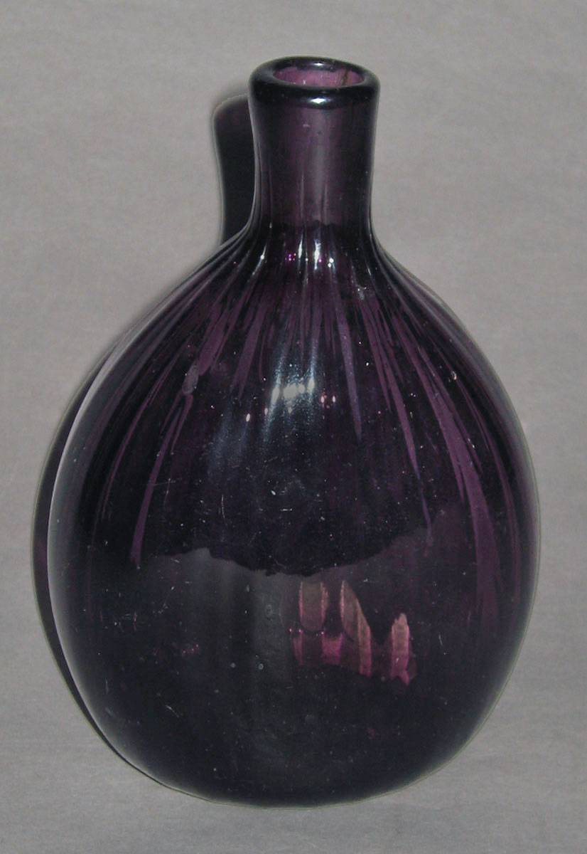 1959.3122 Glass Flask