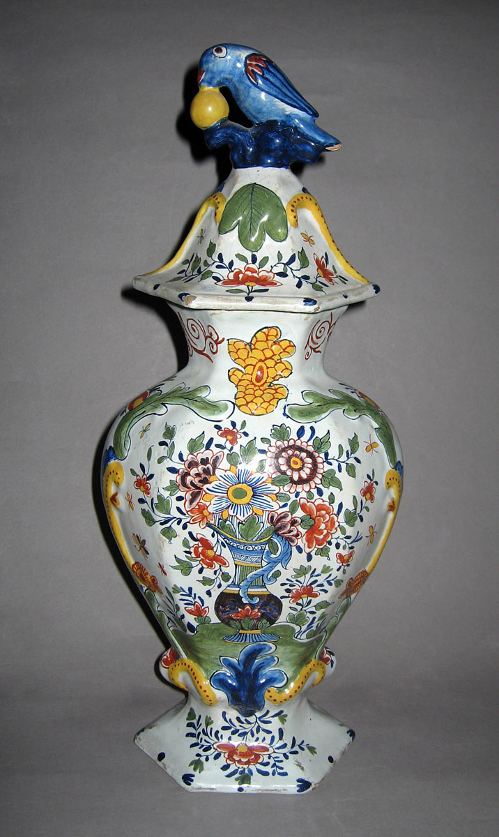 1959.2553 A, B Delft vase