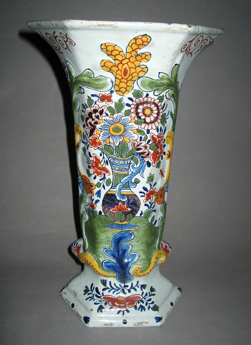 1959.2551 Delft vase