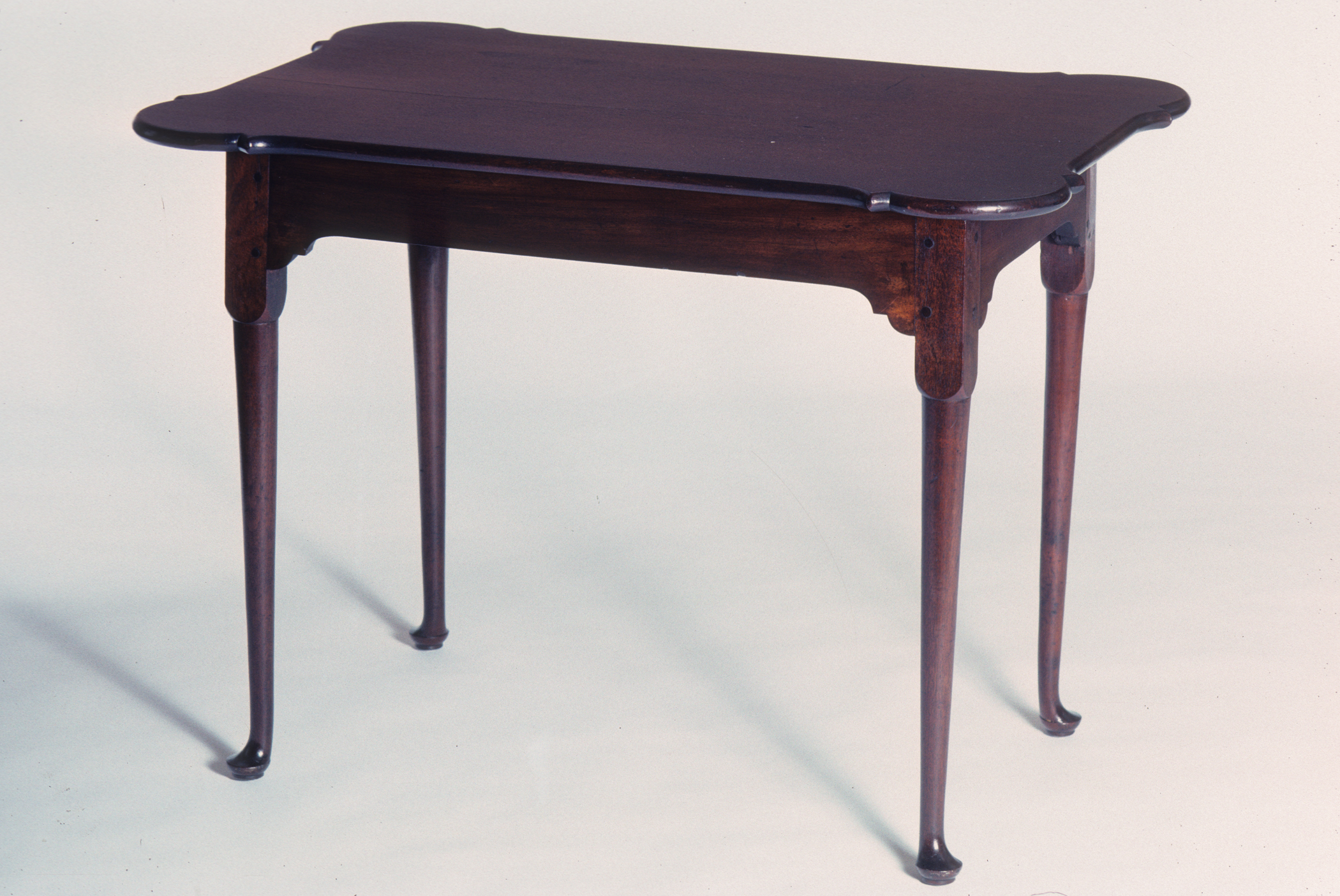 1964.1072 Table, view 1