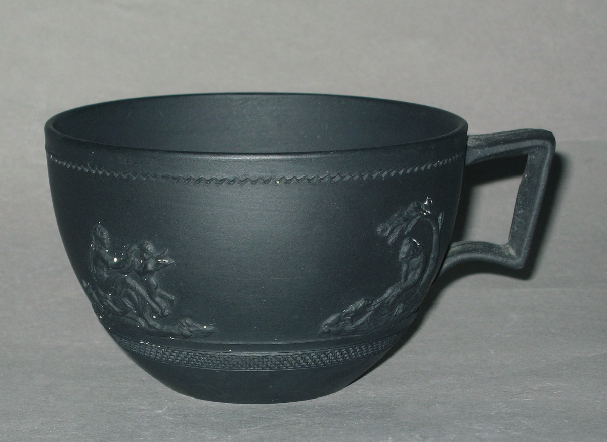 1957.0126.013 Black basalt teacup
