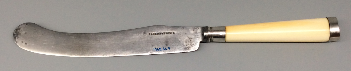 1965.0066.004 Knife, view 1