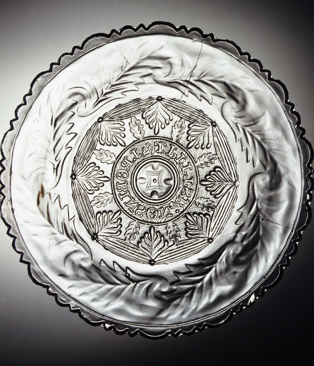1978.0042 Colorless nonlead glass plate