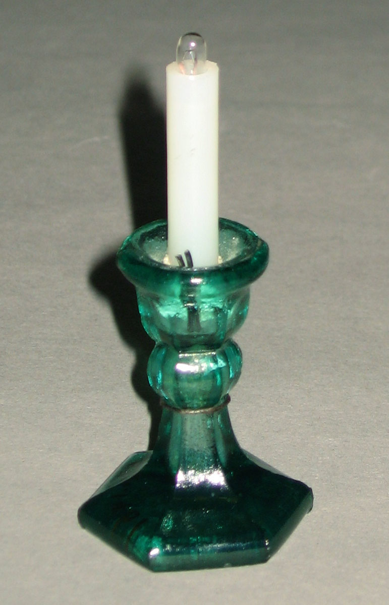 1964.1467 Glass candlestick