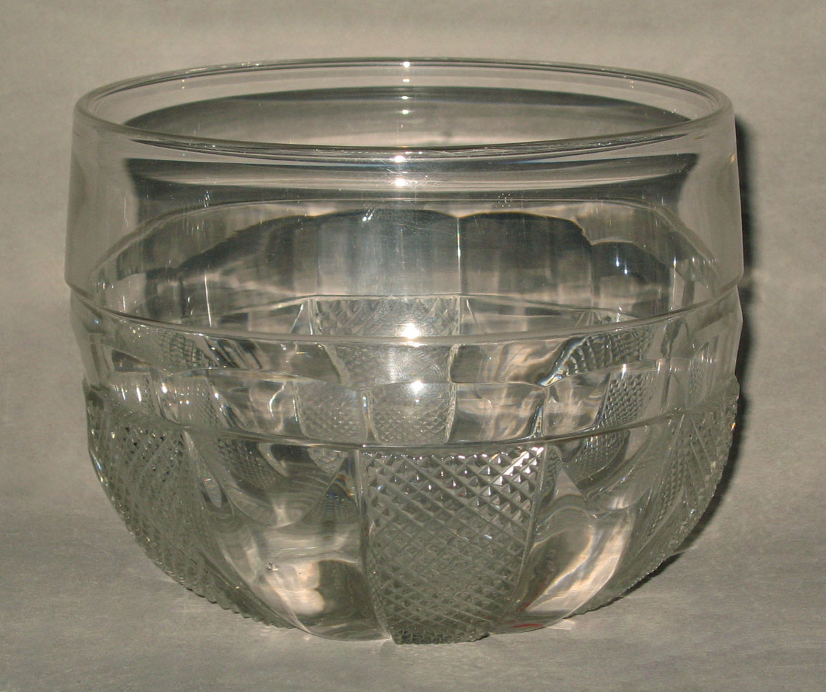 1955.0145.002 Glass bowl