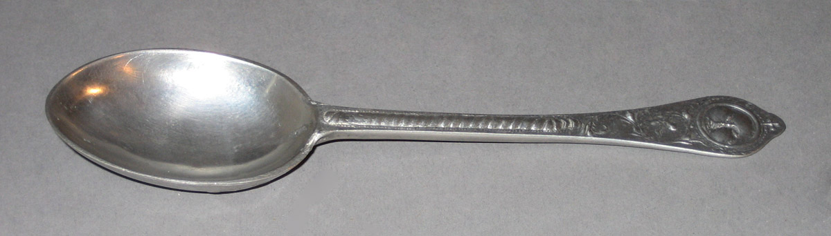 1975.0182 Spoon