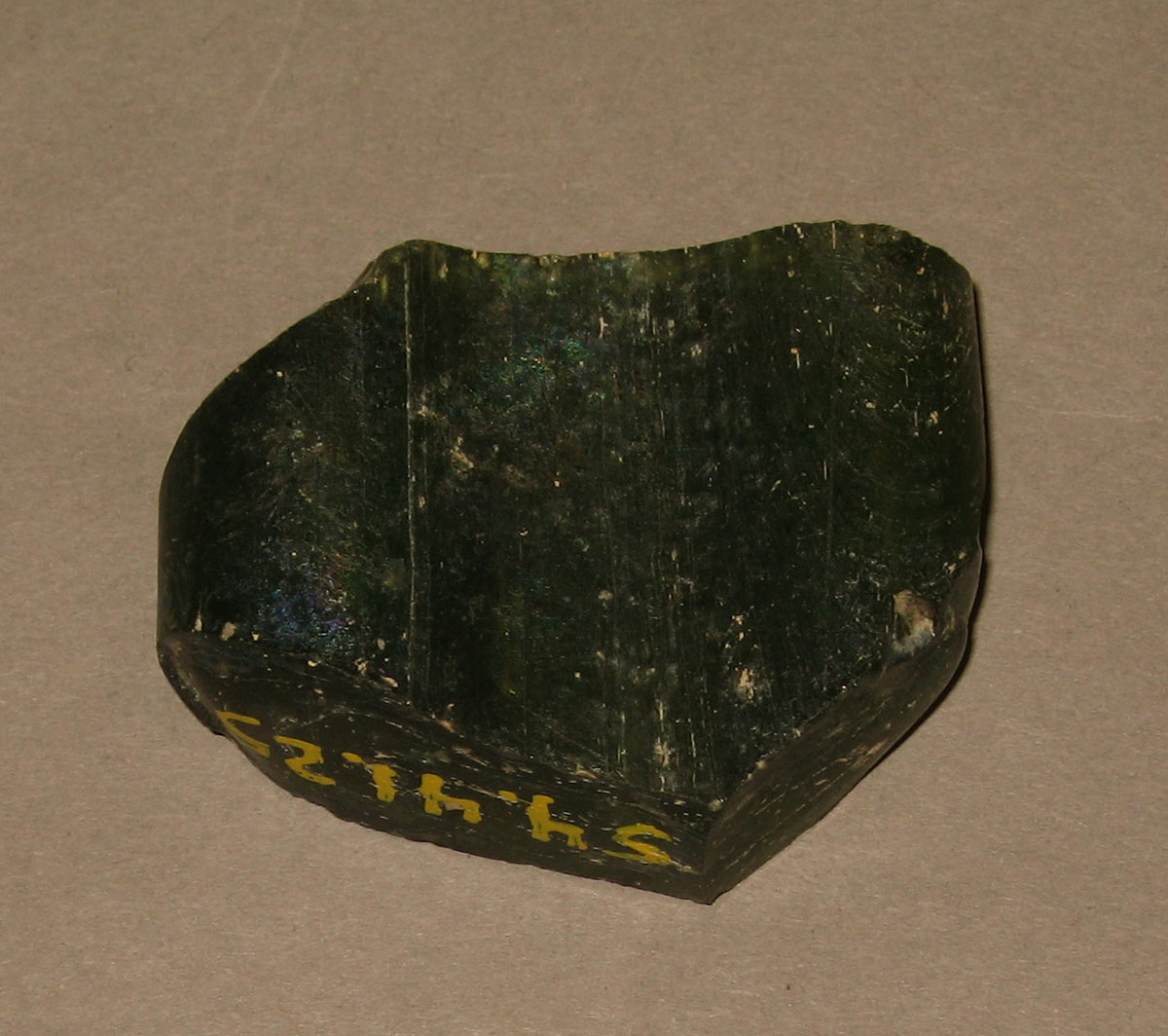 1954.0041.025 Glass fragment