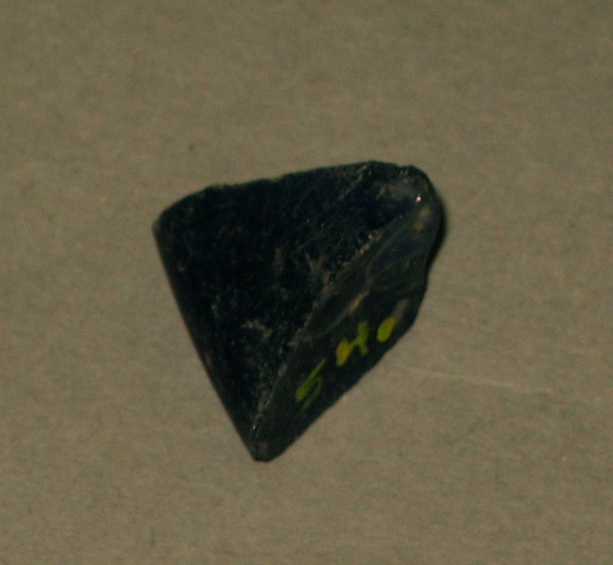 1954.0041.005 Glass fragment