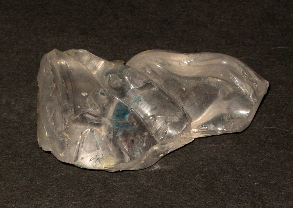 1958.0002.006.003 Glass fragment