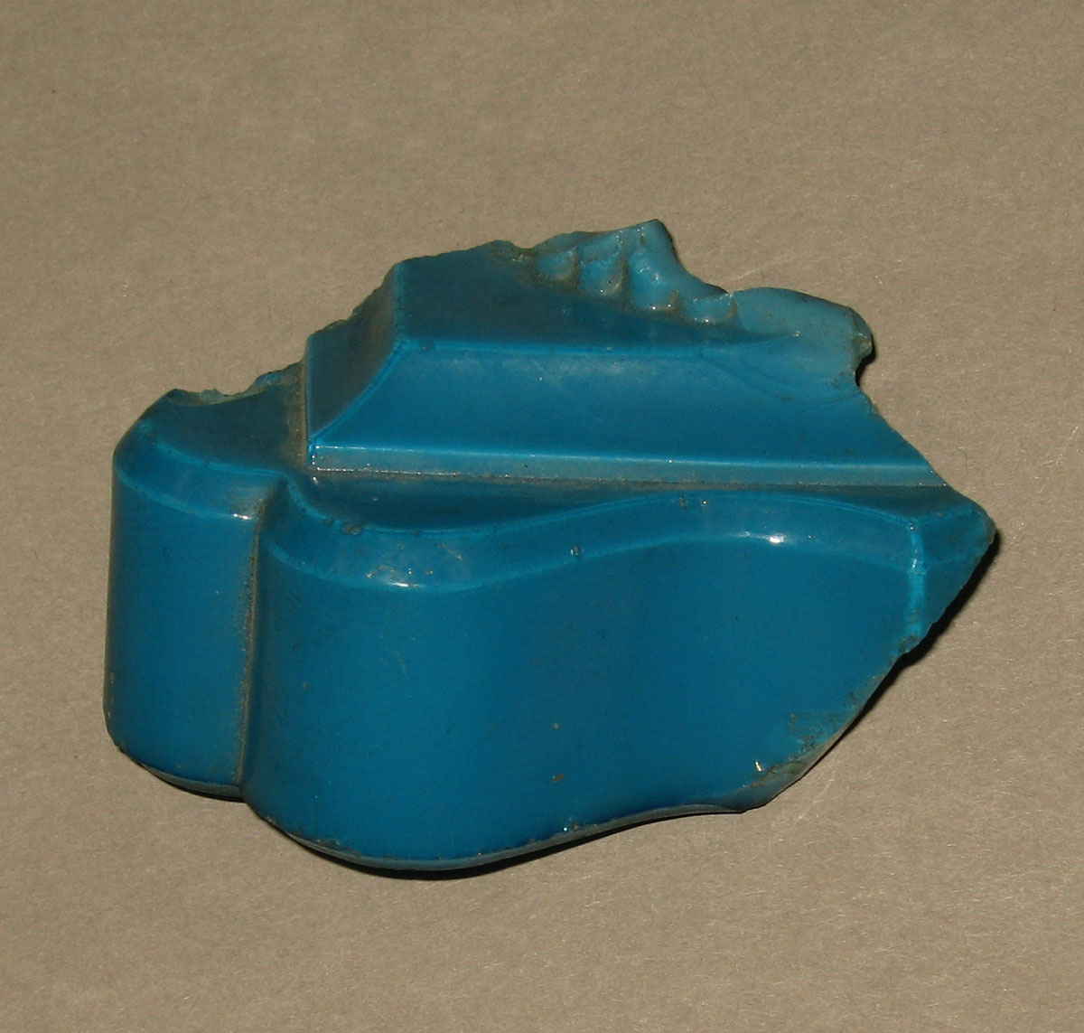 1958.0002.006.022 Glass fragment