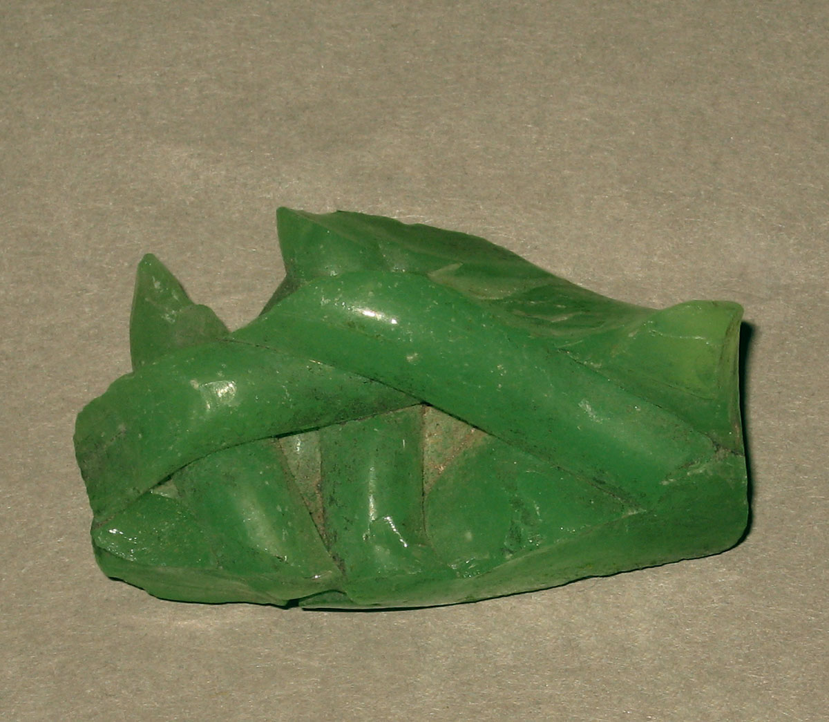 1958.0002.006.062 Glass fragment