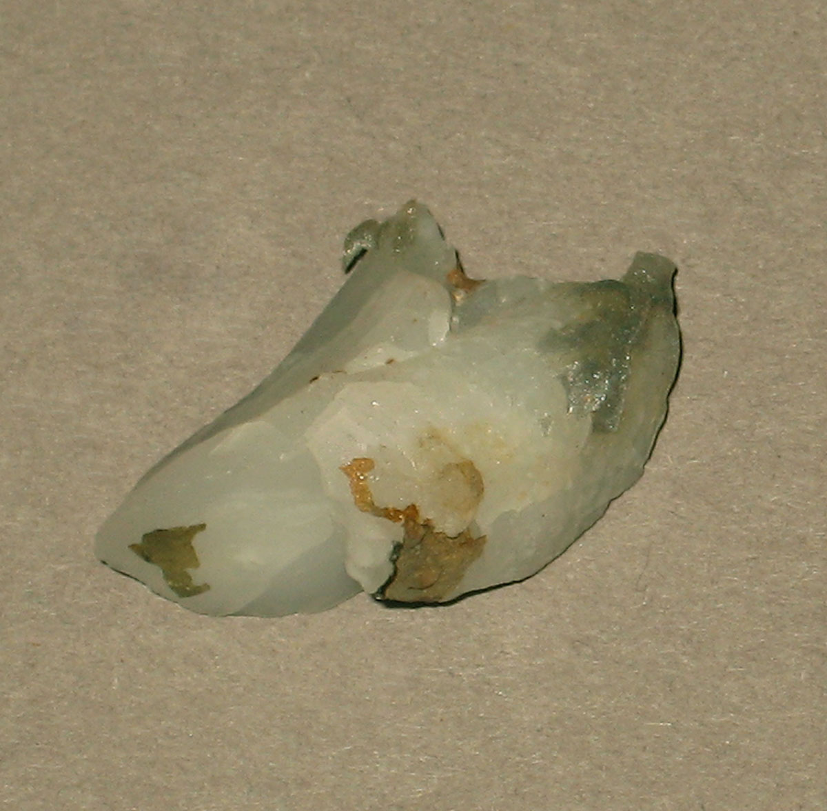 1971.0024.065 Glass fragment