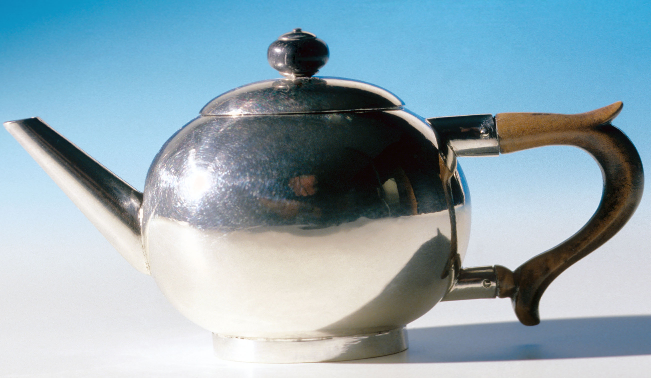 1955.0136.064 A, B Miniature Teapot
