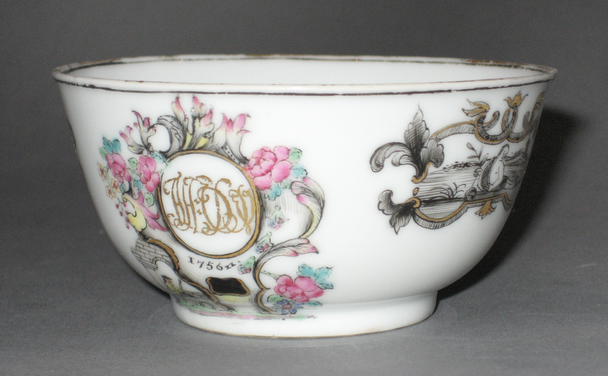 1956.0046.093 Porcelain teabowl