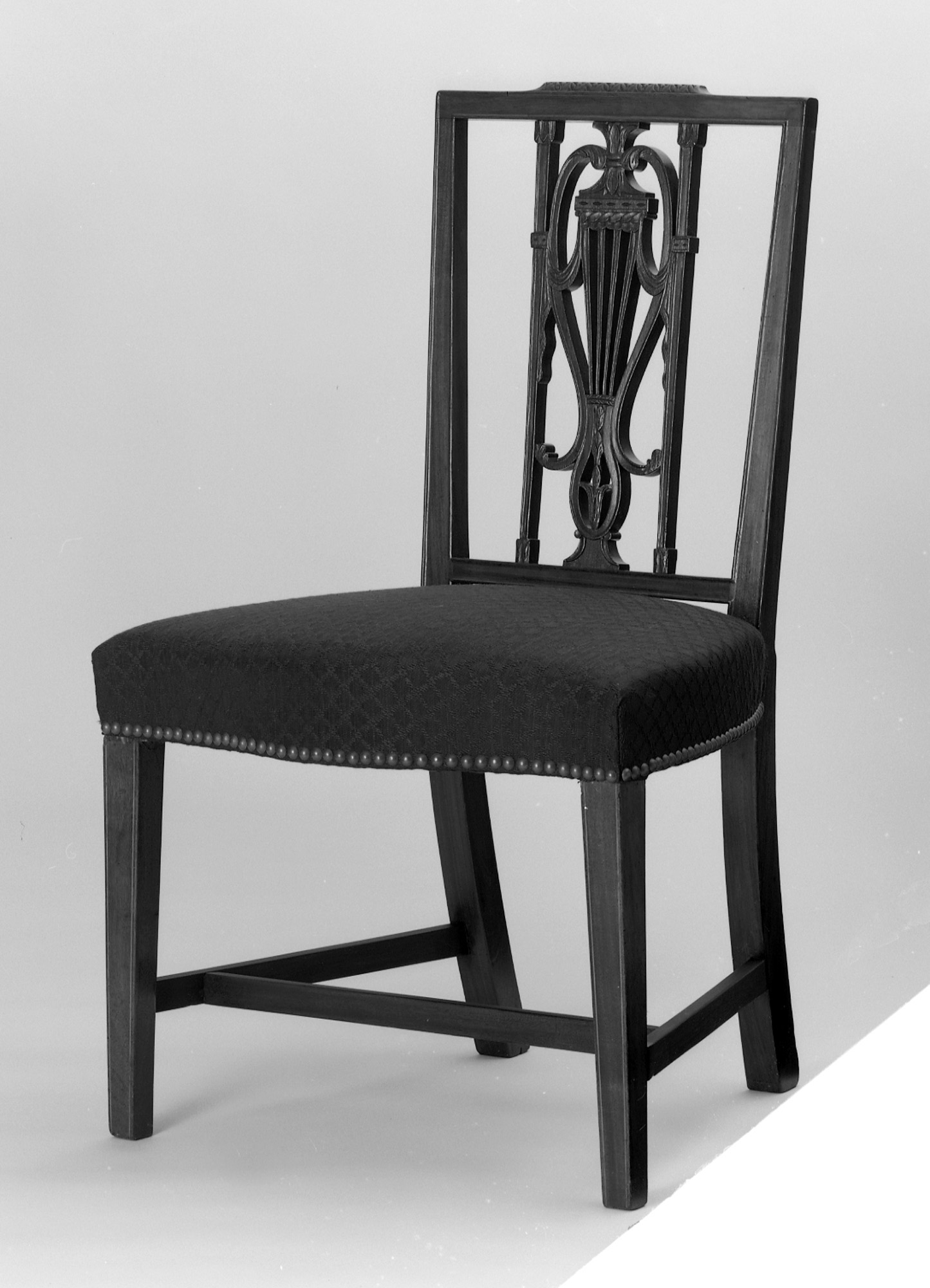 1957.1029.001 Side Chair