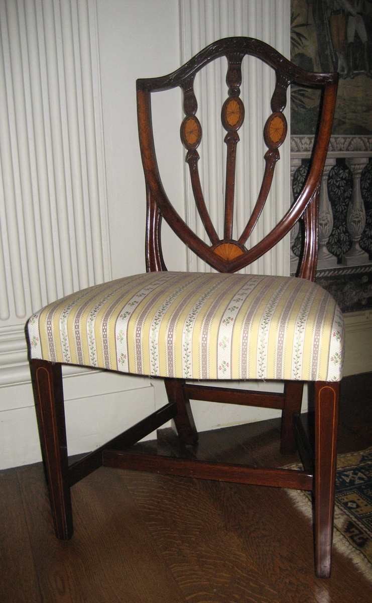 1957.0695.001 Side chair