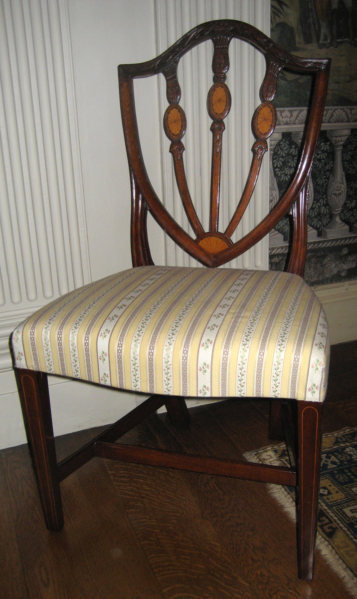 1957.0695.002 Side chair view 1
