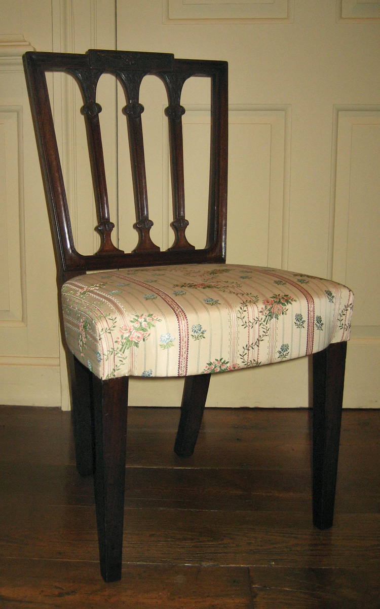 1957.0800.001 Side Chair view 1