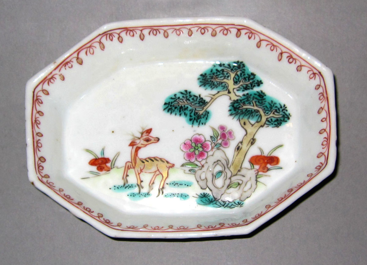 1953.0156.008 Porcelain spoon tray