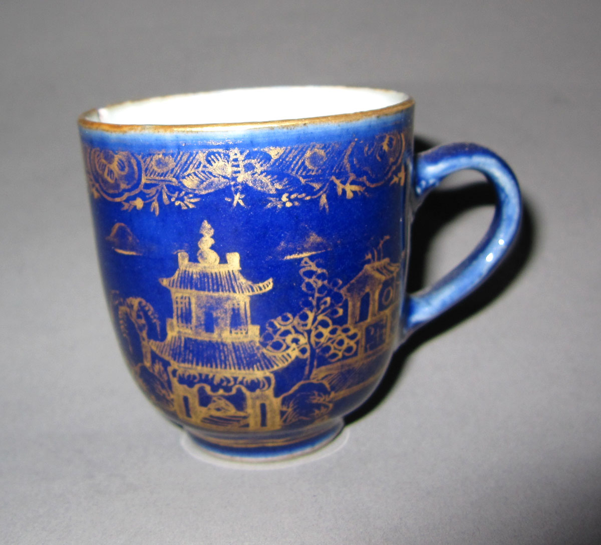 1958.1933.005 Porcelain coffee cup