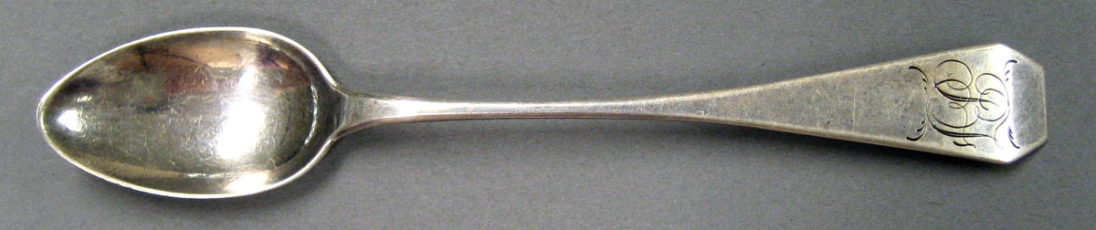 1998.0004.1935.001 Silver Spoon upper surface