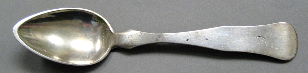 2002.0034.005.011 Silver Spoon upper surface